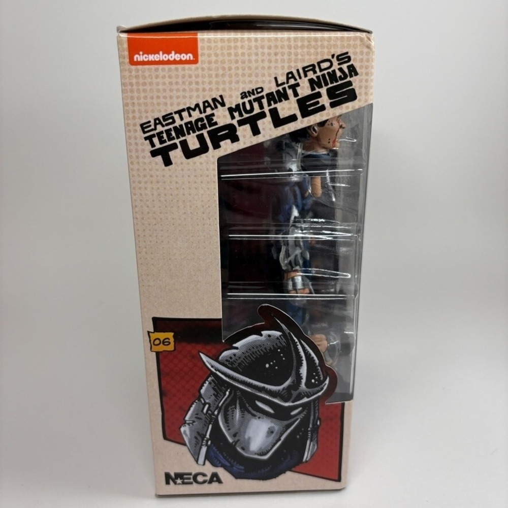 NECA TMNT Eastman and Laird The Shredder Battle Damaged 7" Action Figure NEW - Picture 6 of 8